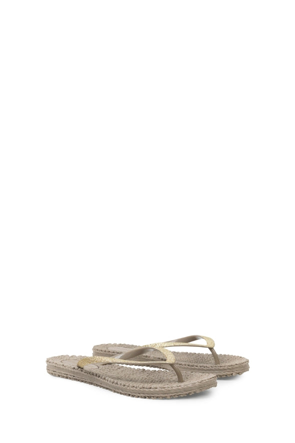 Sandalar